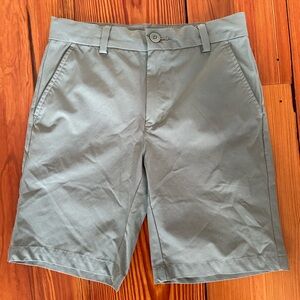 Vineyard Vines Performance shorts size 12
